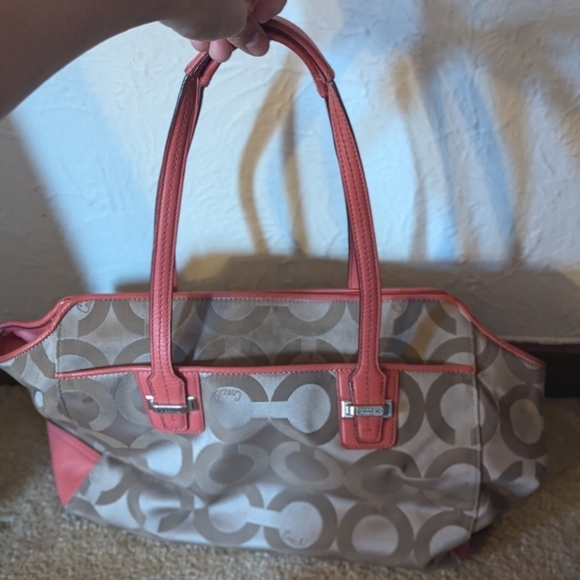 Coach Peach Accents Handbag - Picture 1 of 15